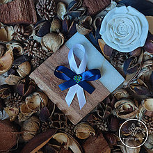 Svadobné pierka - Tmavomodré pierko s modrým lesklým srdcom 102047 - 14875820_