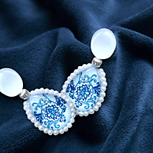 Náušnice - Perlové poláskanie handmade náušnice- autorské šperky LEKIDA - 14882178_