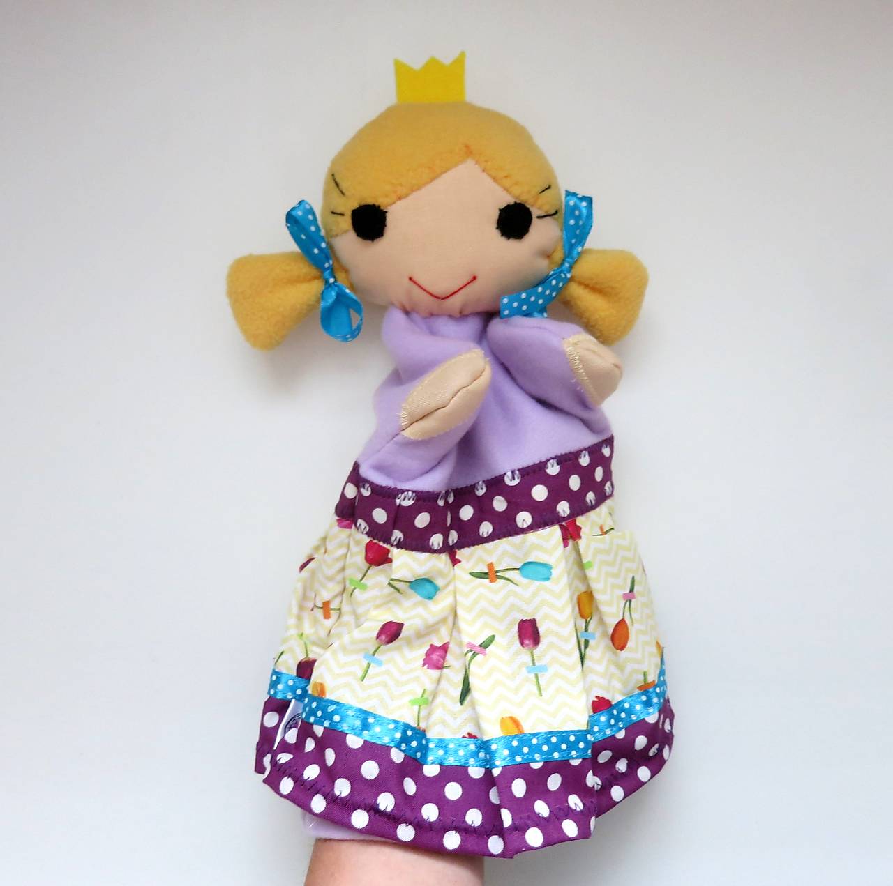 Maňuška princezná (v tulipánovej sukničke)