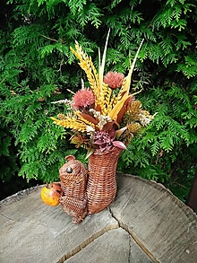 Dekorácie - jesenná dekorácia vo váze s veveričkou - 14892225_