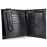 Kožená peňaženka s bohatou výbavou bez zapínania v čiernej farbe