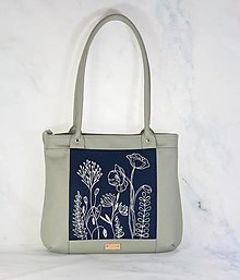 Veľké tašky - Modrotlačová kožená kabelka Malvína šedá AM 2 - 14891659_