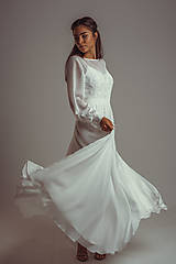 Šaty - Šifónové svadobné šaty s lúčnymi kvetmi v ľudovom štýle - 14899025_