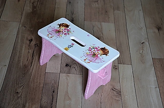 Nábytok - stolček "Dievčatko v ružovom" - 14901111_
