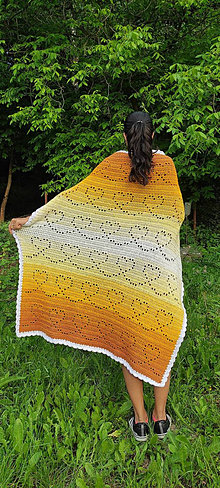 Úžitkový textil - Háčkovaná deka happy hearts - 14900933_