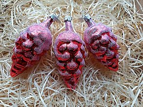 Dekorácie - Červené šišky na vianočný stromček - 14906261_