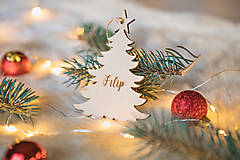 Dekorácie - Drevená vianočná ozdoba s menom - stromček - 14904446_