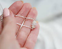 Náhrdelníky - Strieborný náhrdelník s polodrahokamami (ruženín, mesačný kameň, - 14908526_