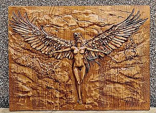 Dekorácie - 3D Drevorezba Dievča na krídlach orla. - 14908659_