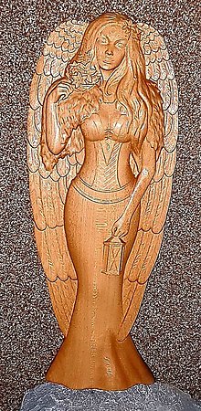 Dekorácie - Drevorezba Anjel s lampášom - 14909956_