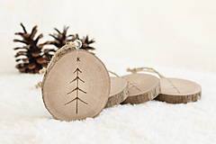 Dekorácie - Malá drevená vianočná ozdoba "Stromček" - 14908308_