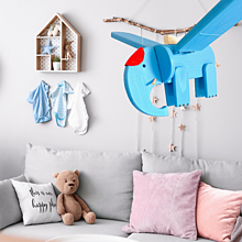 Hračky - Lietajúci Modrý Slon - Závesná Dekorácia pre Deti - 14911441_