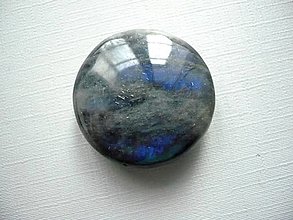 Minerály - Nevrt. čočka - labradorit 29 mm, č.54f - 14917868_