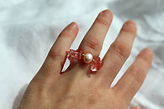 Prstene - prsteň- jahodový kryštál - 14917828_