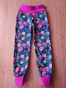 Detské oblečenie - Kvetované softshellky s flísom - 14925345_
