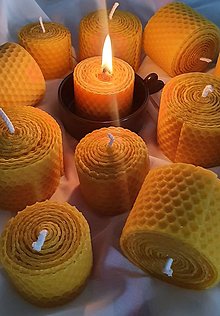 Sviečky - Čajové sviečky zo včelieho vosku - 14928641_