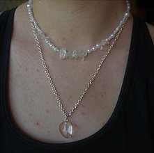 Náhrdelníky - Korálkový náhrdelník - krištáľ - 14929690_
