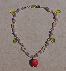 Náhrdelníky - Korálkový náhrdelník - jahodový choker - 14929722_