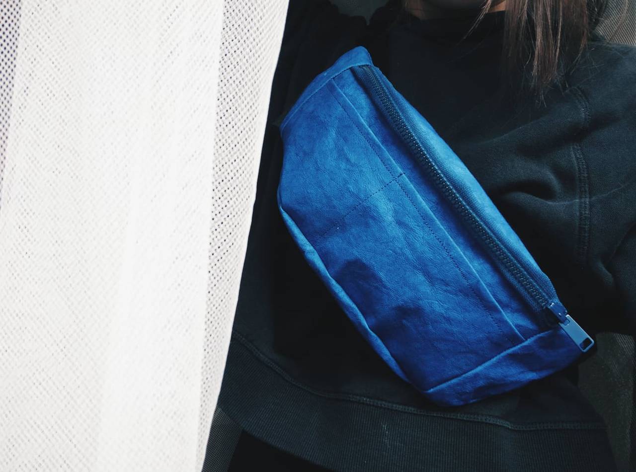 Kabelky - Papírová ledvinka // blue - 14933923_