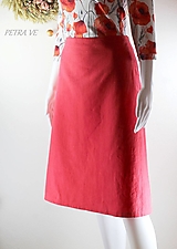 Dámska sukňa - áčková, červená