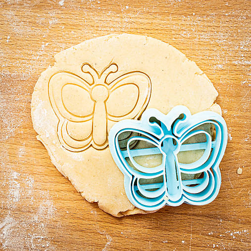 Príbory, varešky, pomôcky - Vykrajovačka - Motýľ - 3 - 0491 - 14940401_