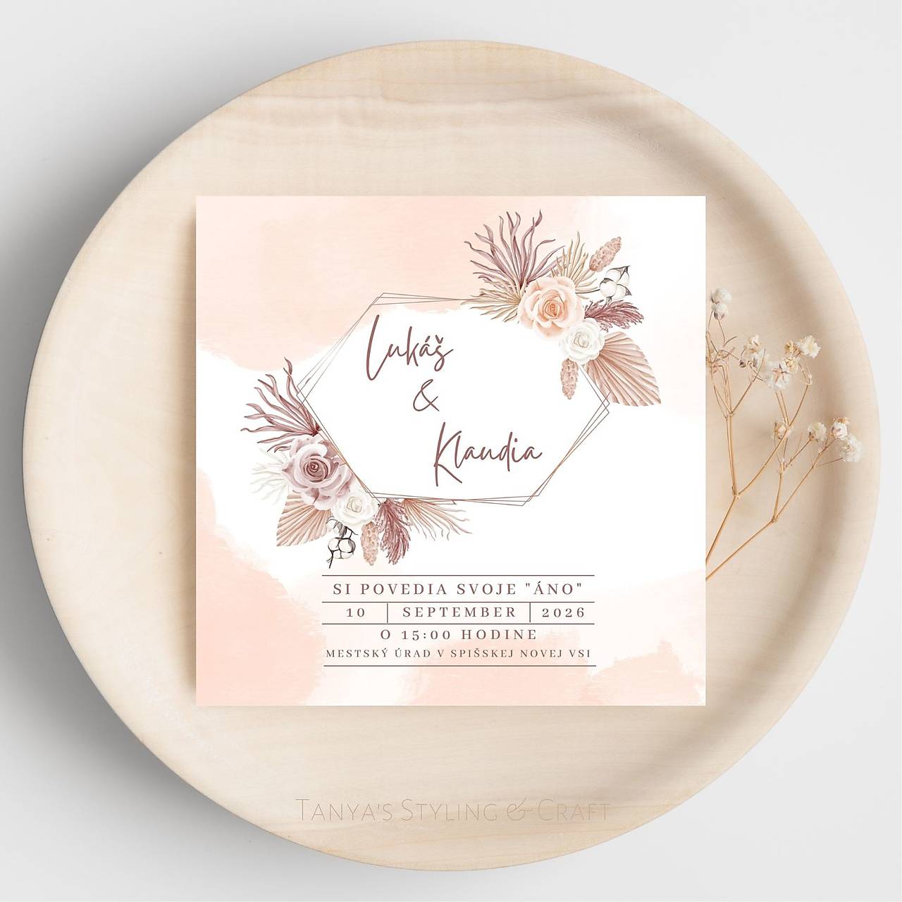 Kvetinkové svadobné oznámenie