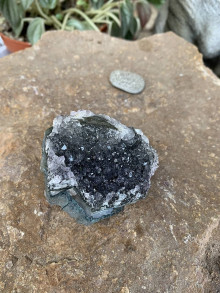 Minerály - Ametyst drúza (5x4,3cm, hrúbka 3 cm) - 14945976_