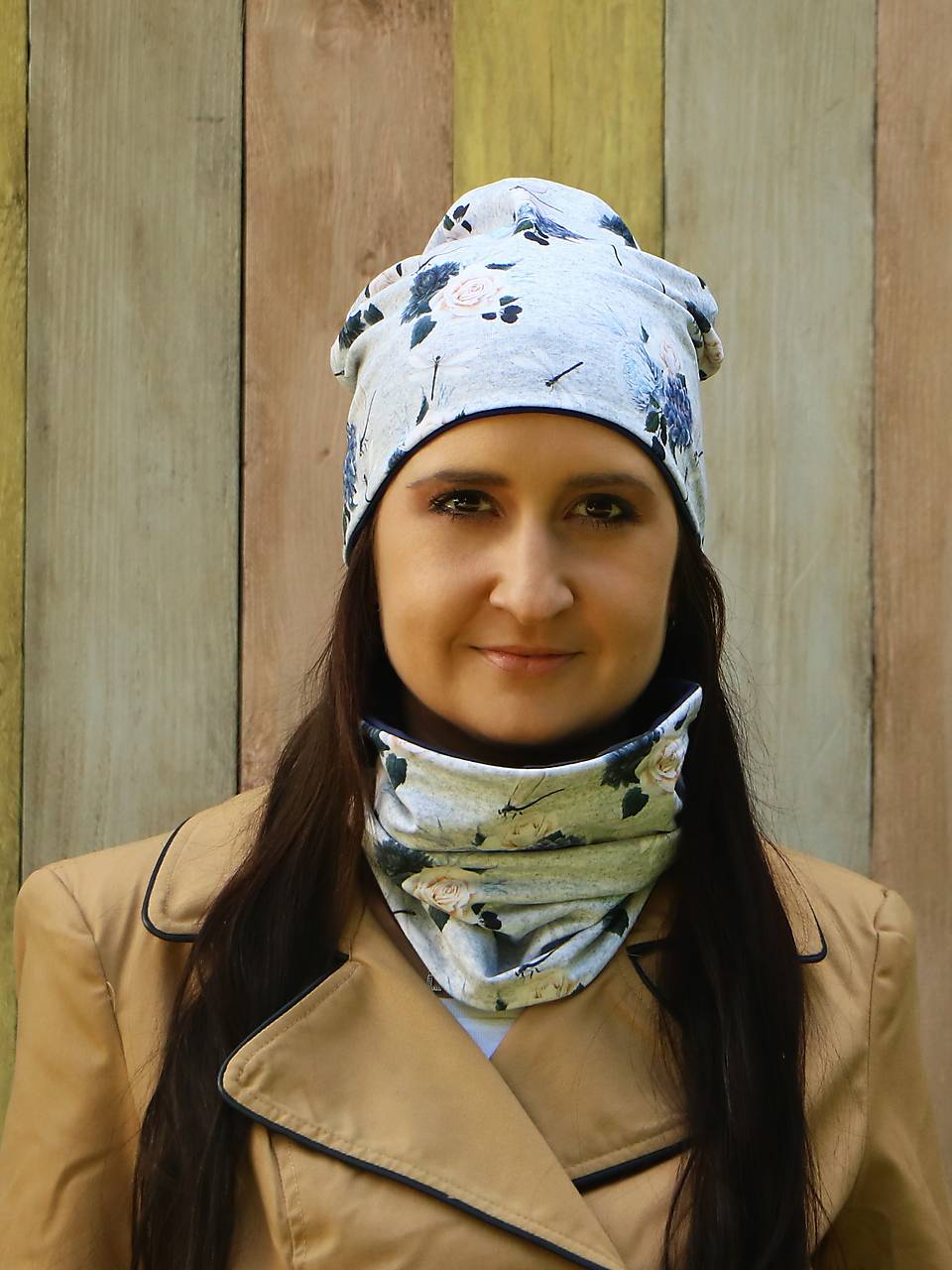 Ruže a vážky úpletová čiapka, nákčník alebo set