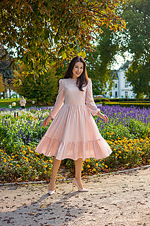 Šaty - Pudrovo ružové bavlnené prúžkované šaty s volánom - 14955087_