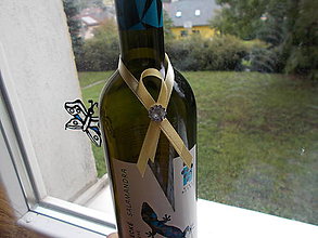 Svadobné pierka - stužky na svadobné fľaše v béžovozlatej - 14957441_