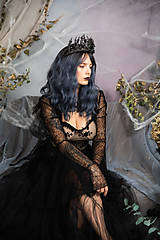 Ozdoby do vlasov - Halloween korunka "kráľovná noci" - 14958694_