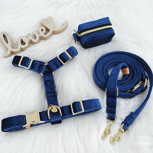 Pre zvieratá - Baxie ROYAL BLUE, handmade modrý zamatový postroj pre psa, vodítko, kapsička na sáčky - 14957203_
