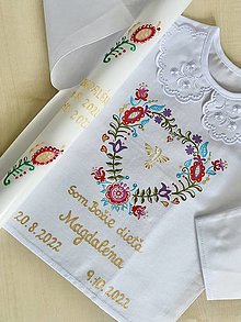 Detské oblečenie - Folklórne srdiečko so zlatou holubicou - 14959902_