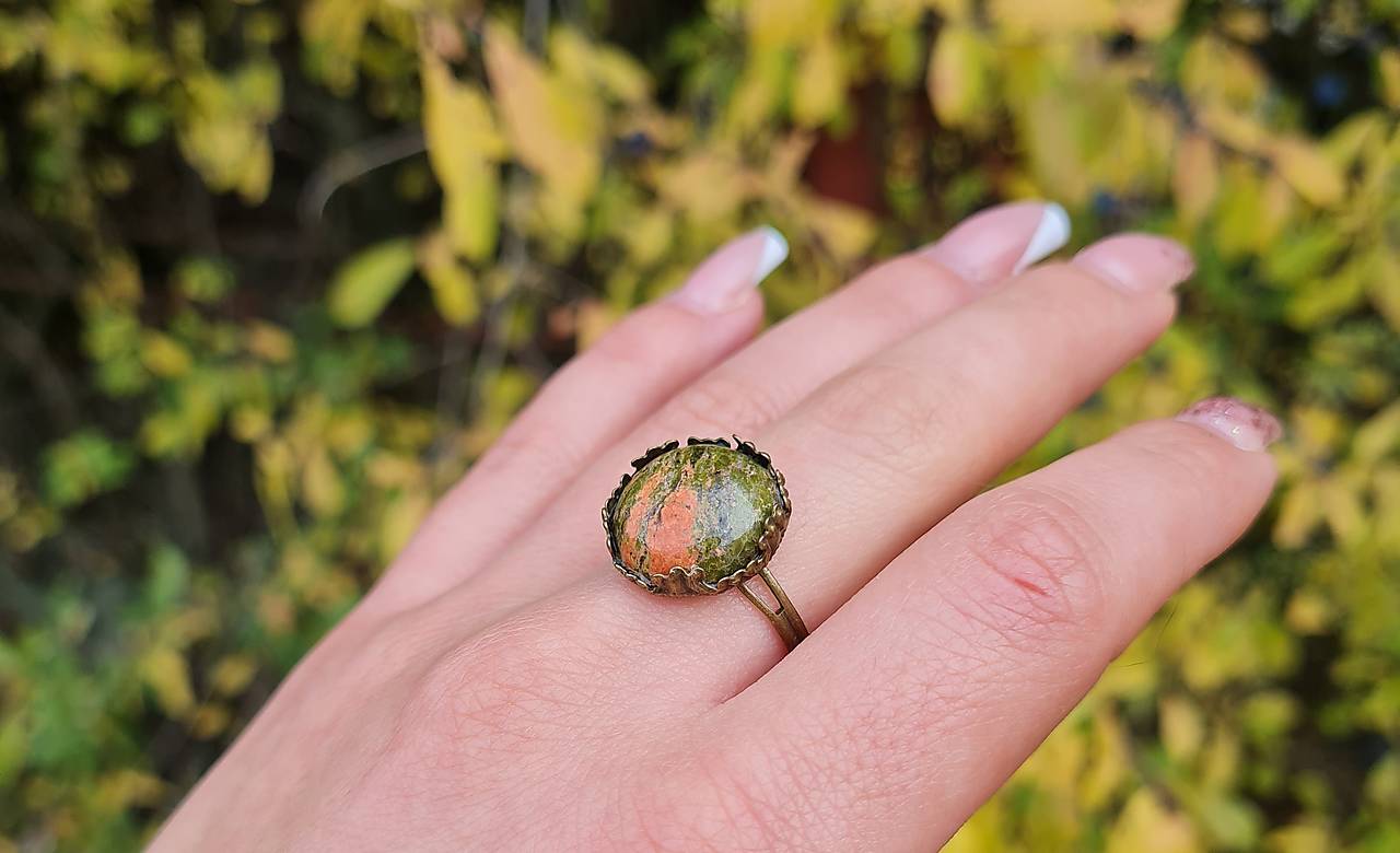 Prsteň Unakit