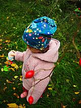 Detské čiapky - Detská čiapka - motýle (47-49 cm) - 14967992_