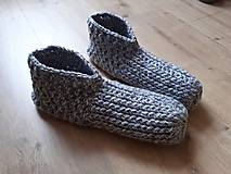 Ponožky, pančuchy, obuv - Pletené domáce papučky-pánske - 14971424_