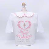 Detské oblečenie - Ružová košieľka na krst s krásnym ornamentovým srdiečkom a krížikom - 14975795_