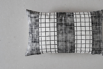 Úžitkový textil - Linorytový polštář / Grid černá / Sleva - 14979021_