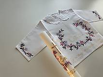 Detské oblečenie - Krstná maľovaná košieľka + svieca v (fialovo-ružovo zlatej kombinácii) - 14977281_