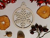 Dekorácie - Vianočná ozdoba prírodná guľa - vločka v guli - 14984556_