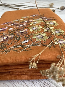 Úžitkový textil - Ľanová utierka TEHLOVá s výšivkou jesenná kytica - 14982375_