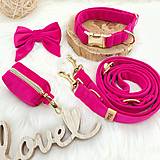 Pre zvieratá - BAXIE pink velvet, zamatový handmade obojok ružový,  cyklámenový, vodítko, mašľa, kapsička na sáčky - 14986251_