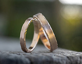 Prstene - Obrúčky potajme tepané  (Ružové 14K zlato) - 14993582_