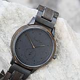 Náramky - Pánske drevené hodinky Mystik Black - 14994364_
