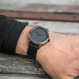 Náramky - Drevené hodinky Mystik Black Leather - 14994440_