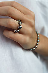 Náramky - perlový náramok- šedá perla  (17-17,5cm) - 14995109_