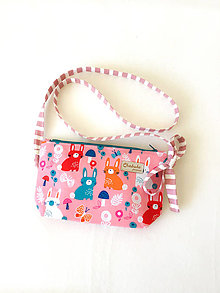 Detské tašky - Detská kabelka Zajkovia na ružovej - 15007278_