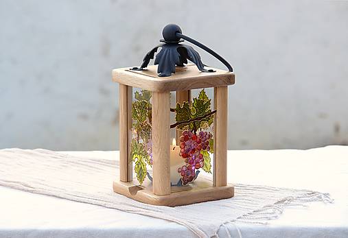 Svietidlá - Drevený lampášik malý, dub, vzor Hrozno - 15006762_