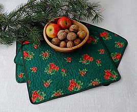Úžitkový textil - Filki vianočné prešívané prestieranie (Zelená zlatotlač so zvončekmi) - 15009070_