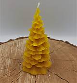 Svietidlá a sviečky - Sviečka z včelieho vosku stromček veľký - 15014751_